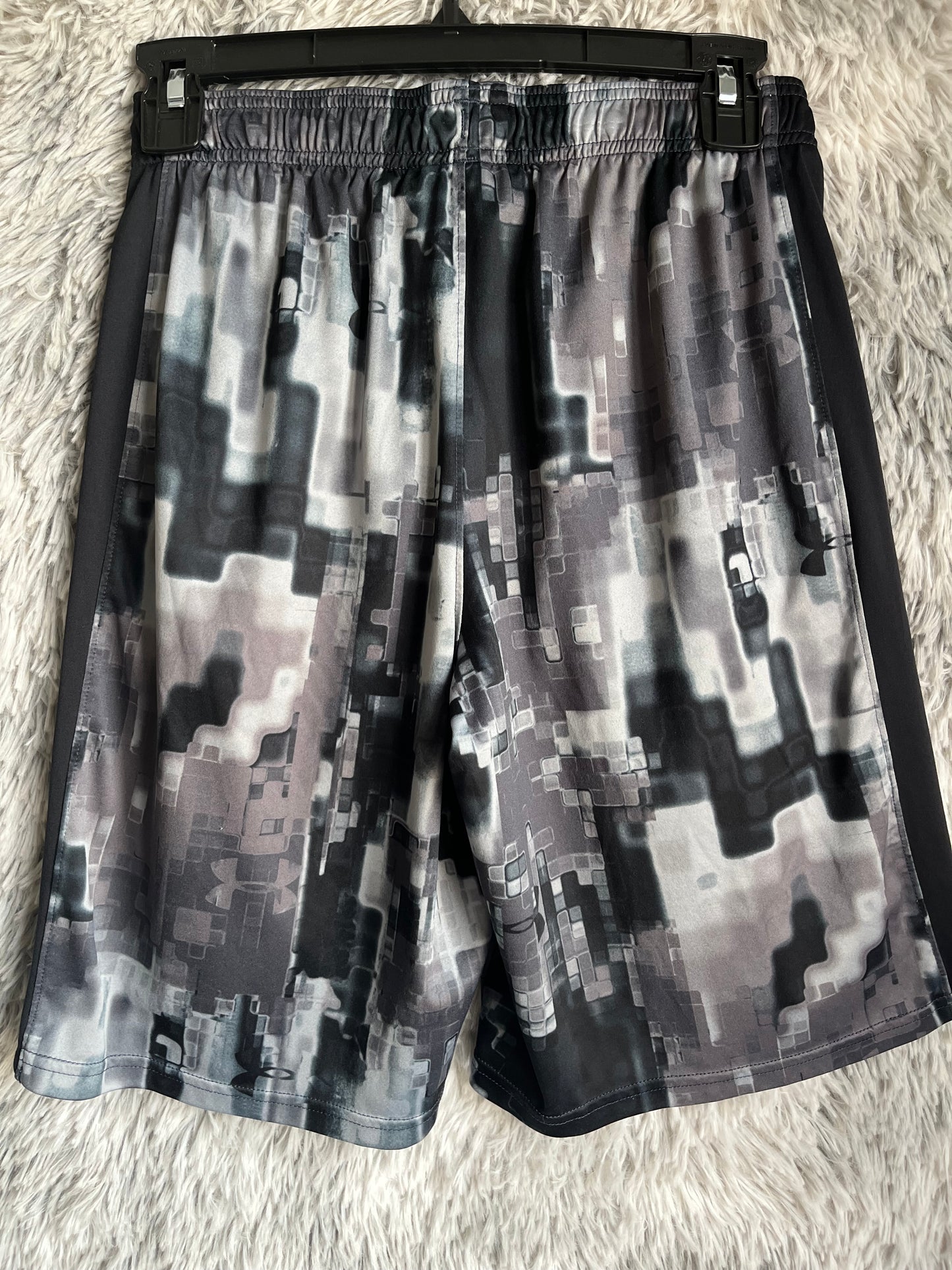 UA- Large