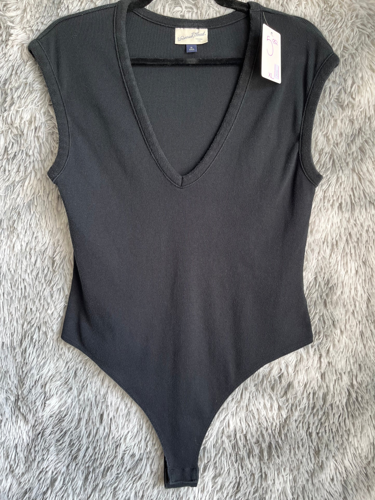 UNIVERSAL THREAD - XL