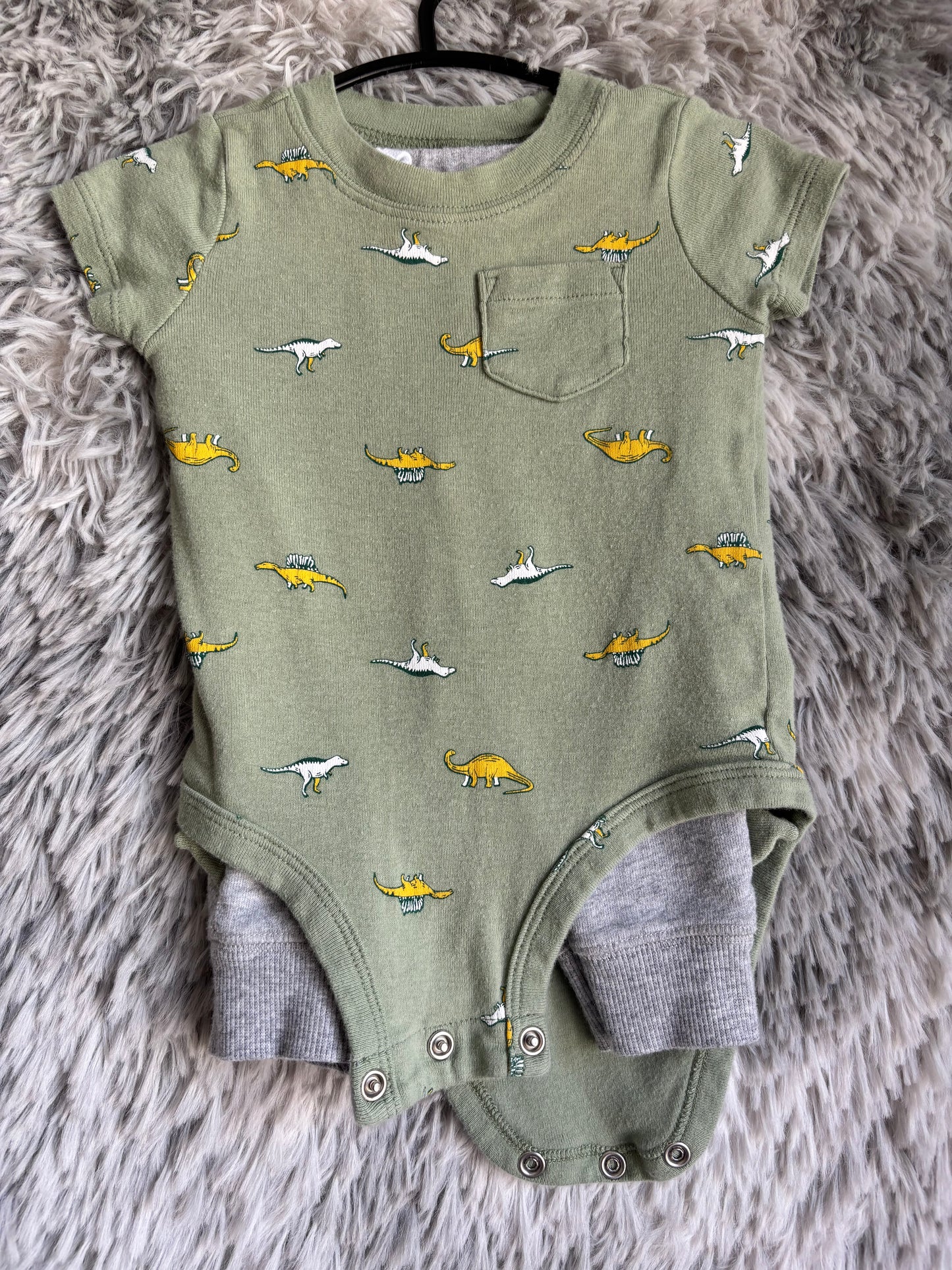 Carters- 6M