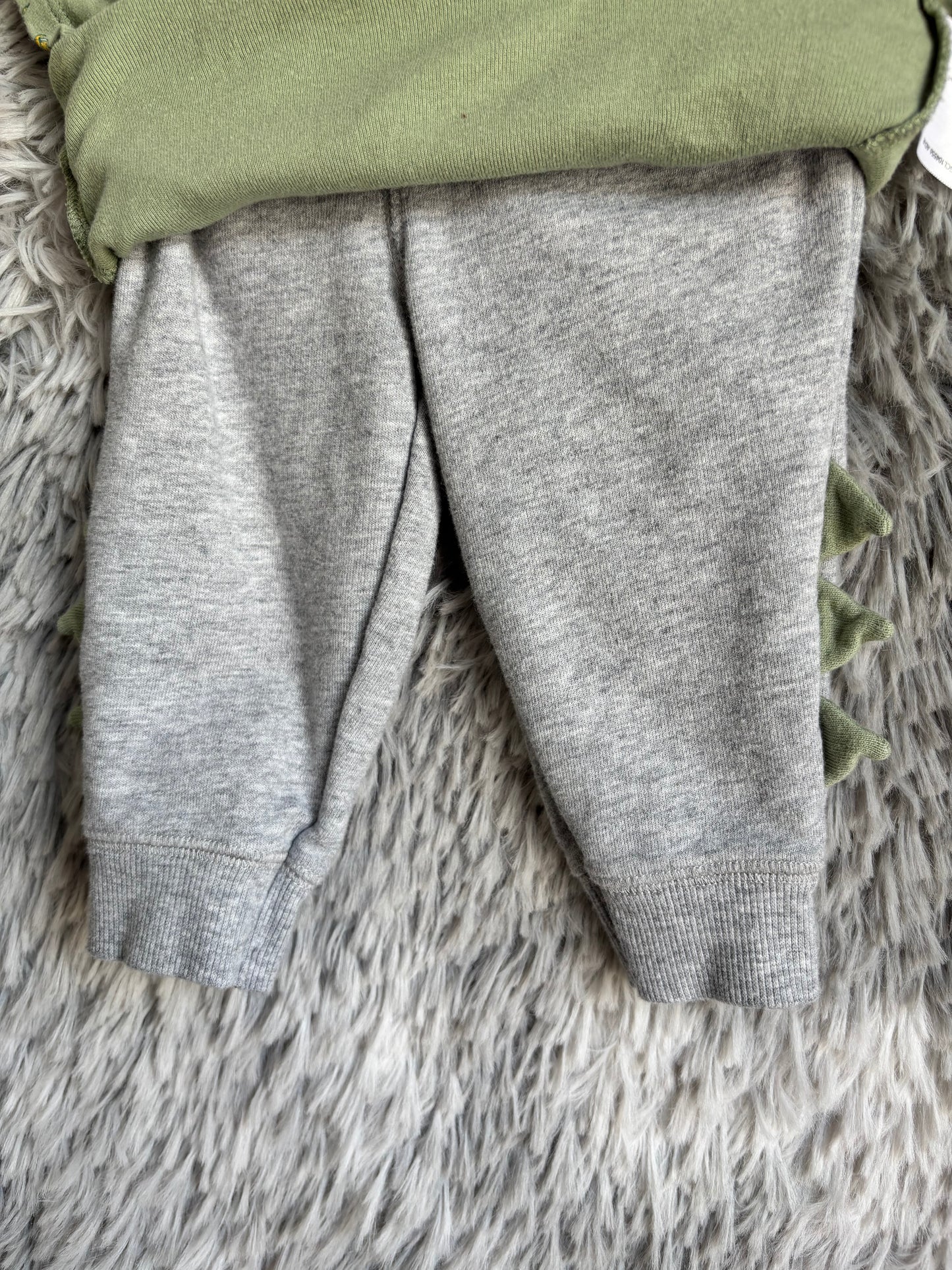 Carters- 6M