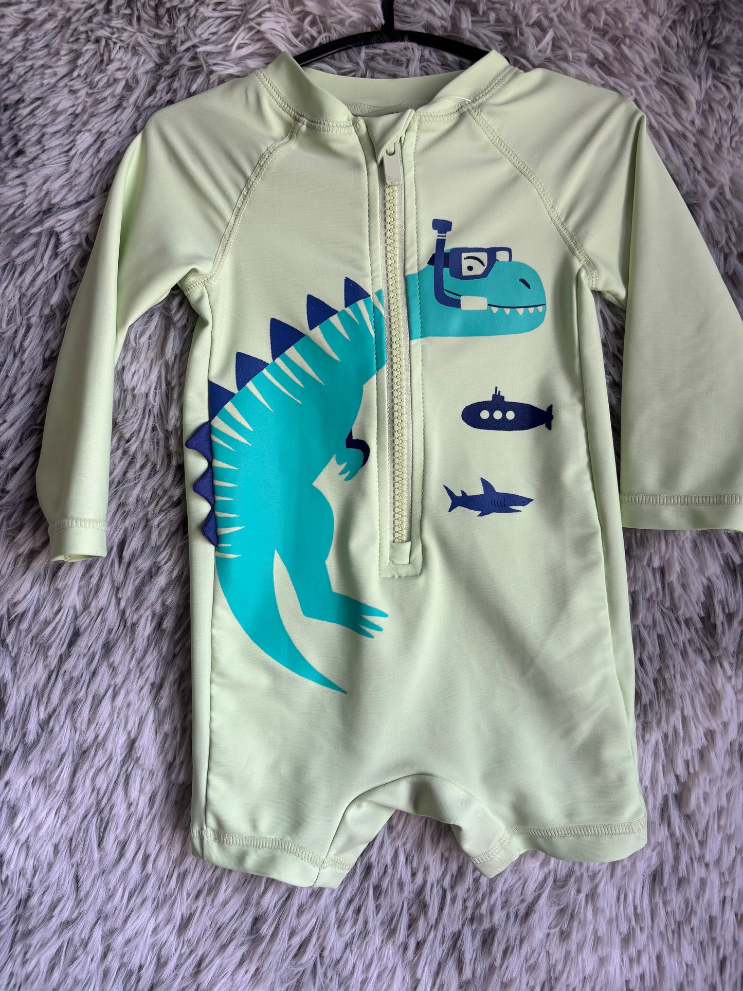Old Navy- 6/12M