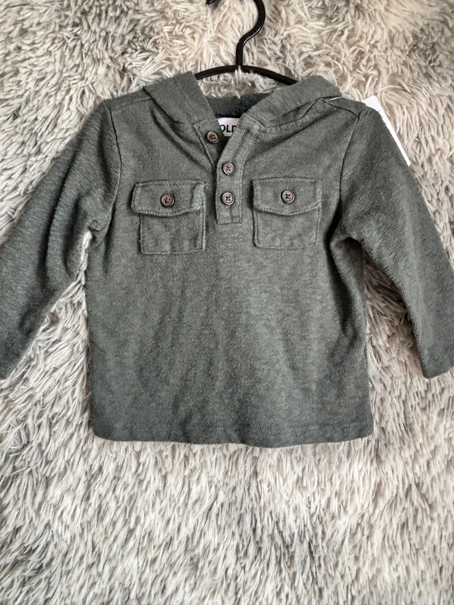 Old Navy- 12/18M