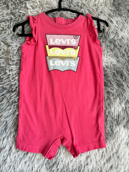 Levi’s- 3M