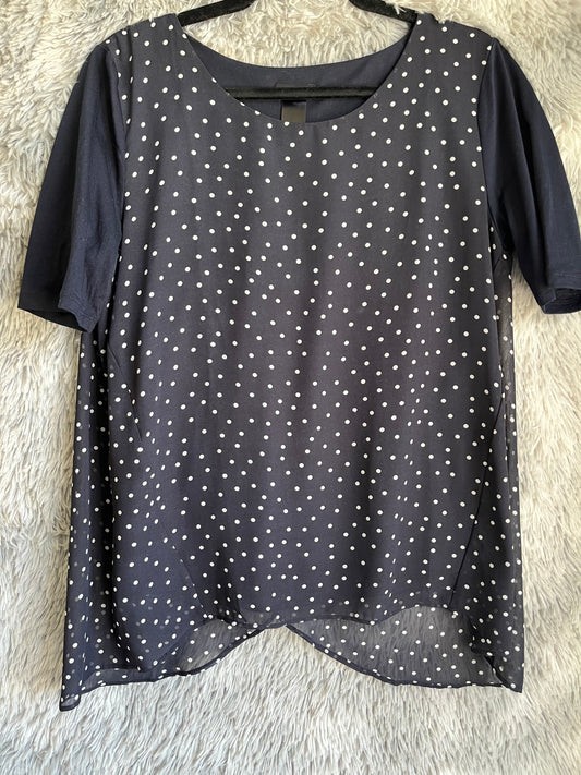 AnnTaylor-med