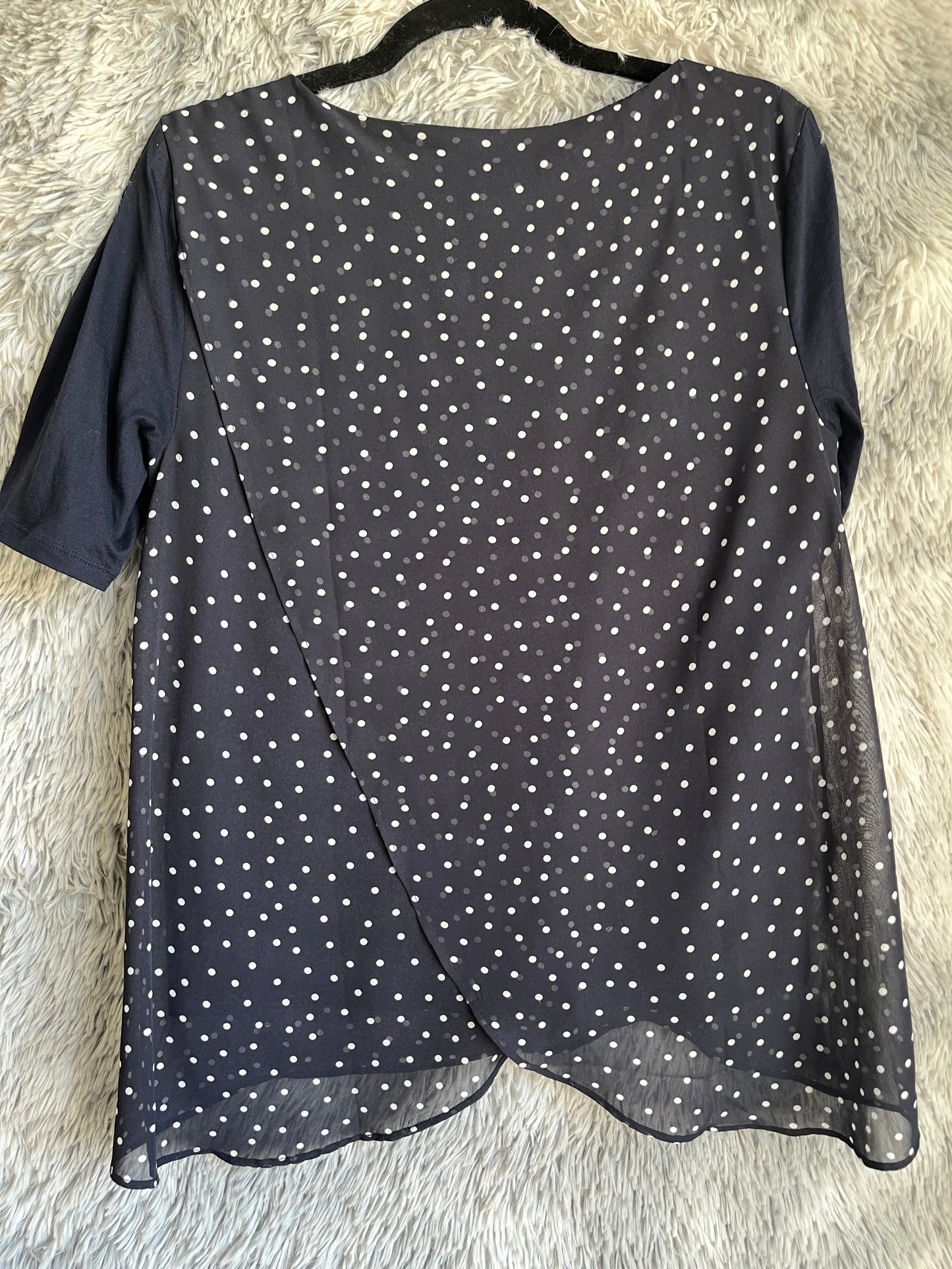 AnnTaylor-med