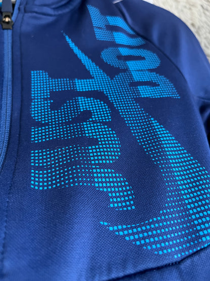 NIK- S