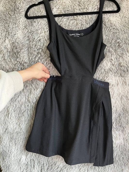 OutdoorV- small women’s NEW