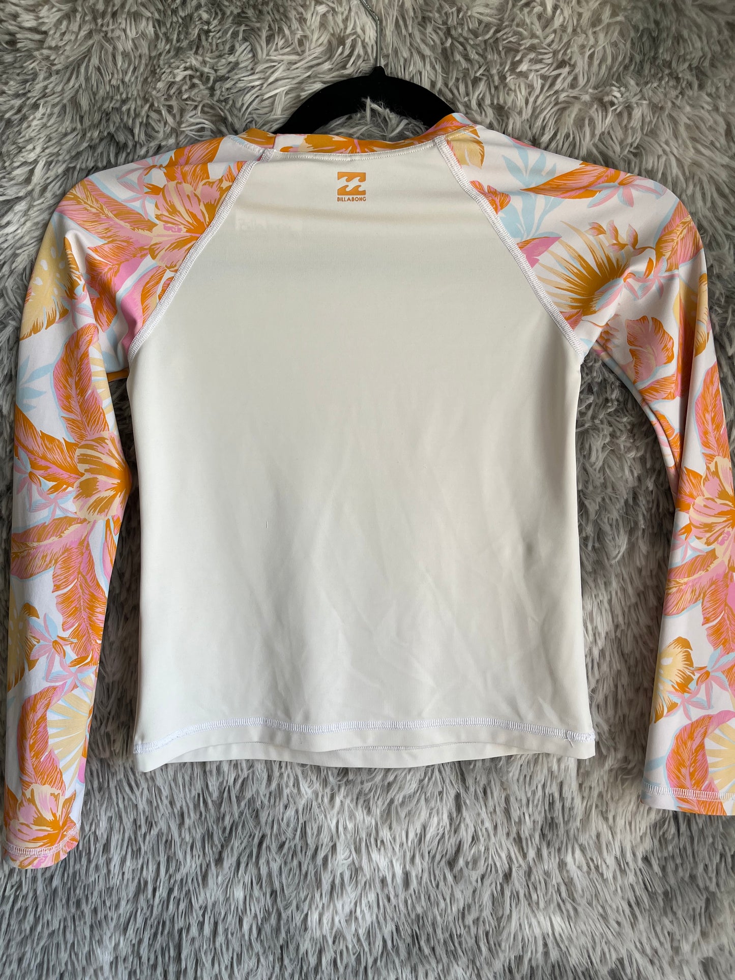 BillaBong- fit like M/L