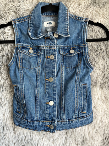 Old Navy- M 8