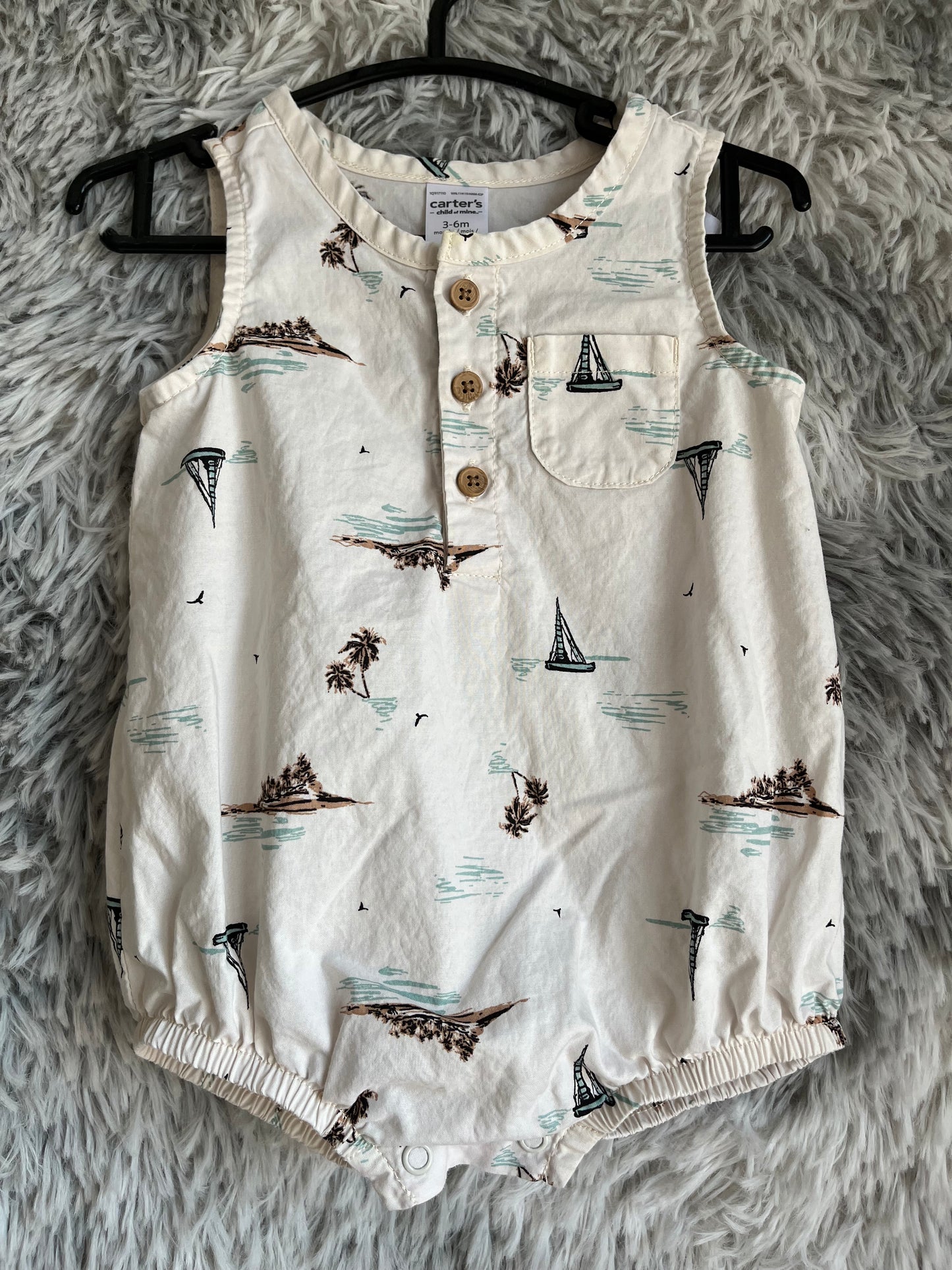 Carters- 3/6M