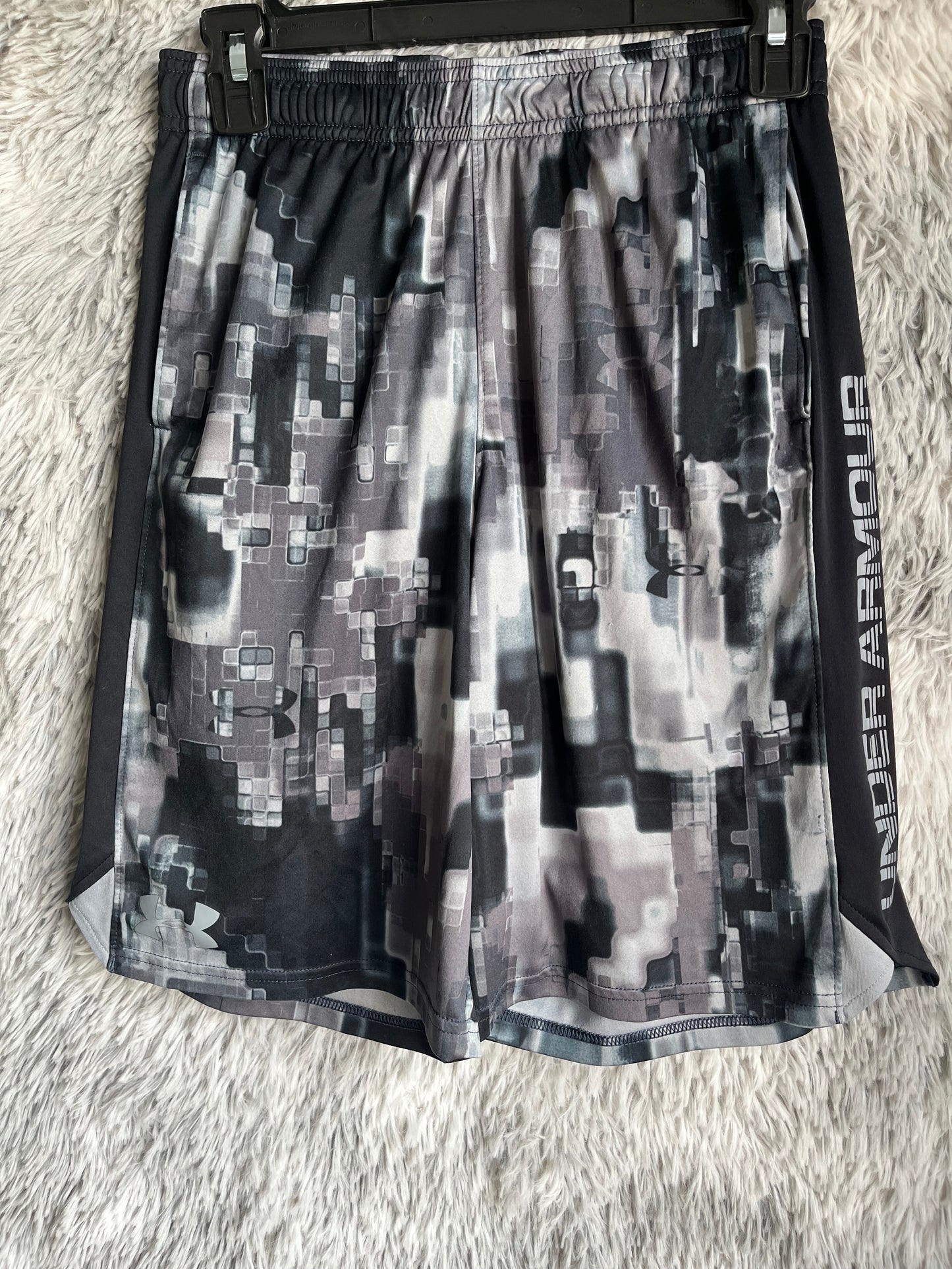 UA- Large