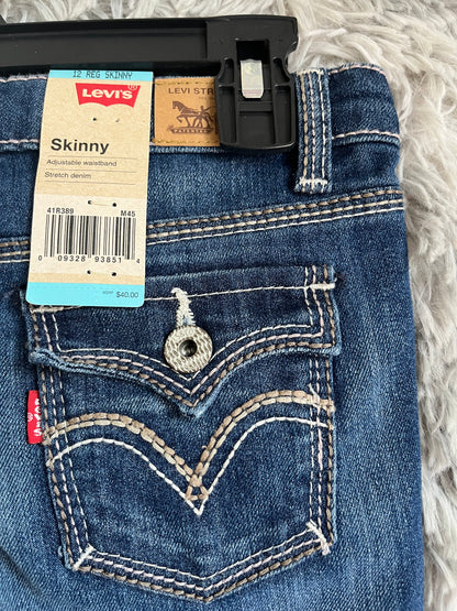 Levi’s- 12 NEW