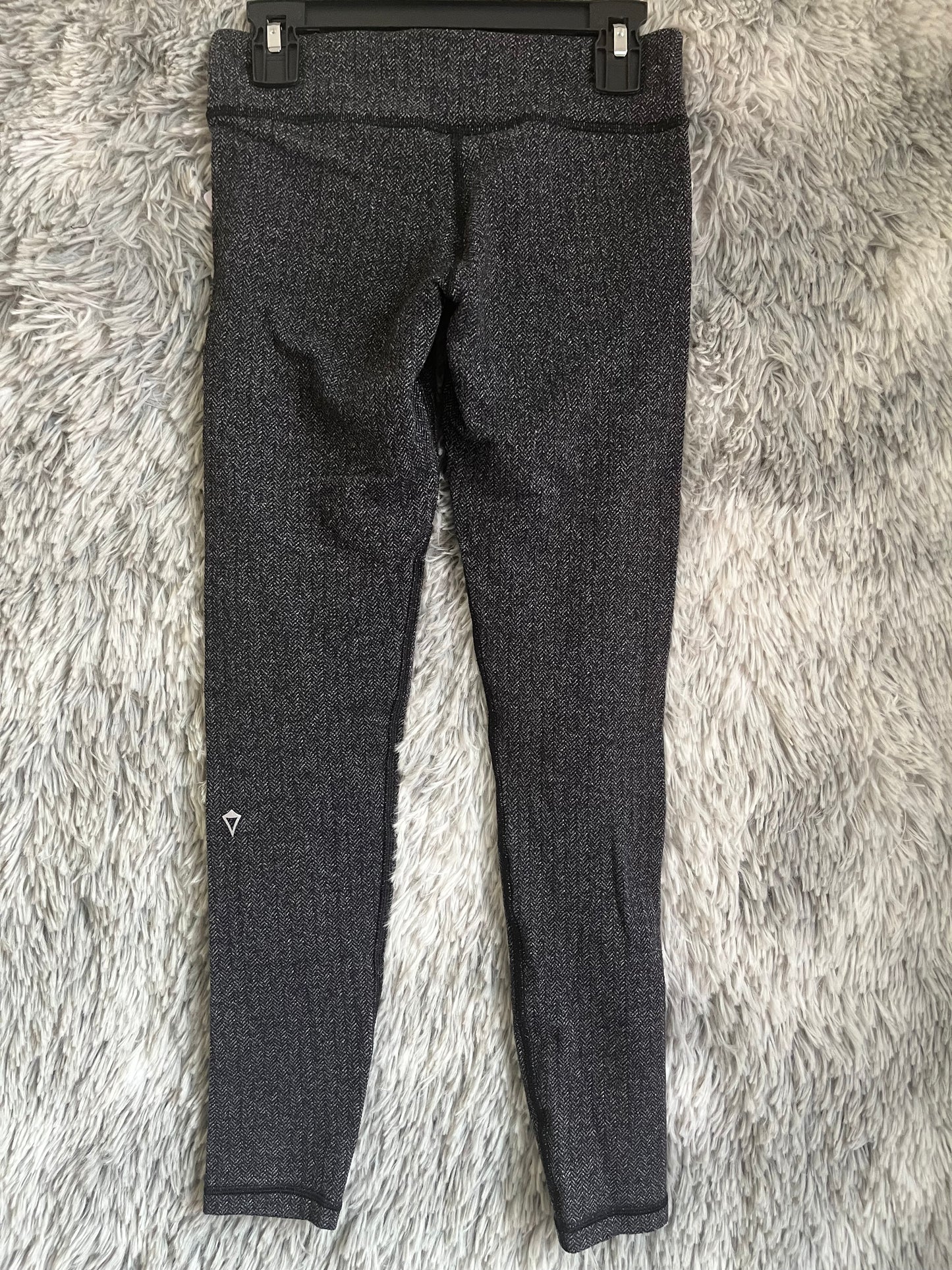 Ivivva by Lululemon- 10